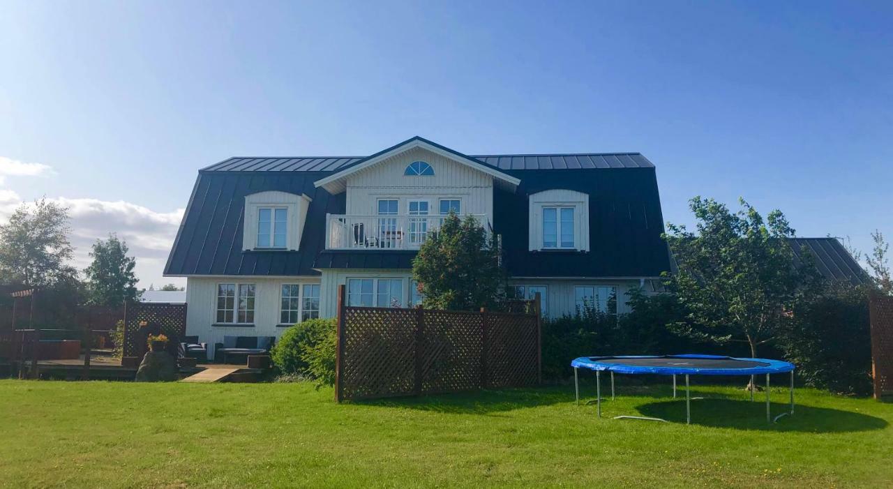 The White House Villa Reykholt  Exterior photo